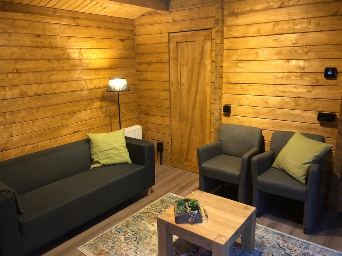 3 Slaapkamer Blokhut Met Opgemaakte Bedden Villa Putten Eksteriør bilde